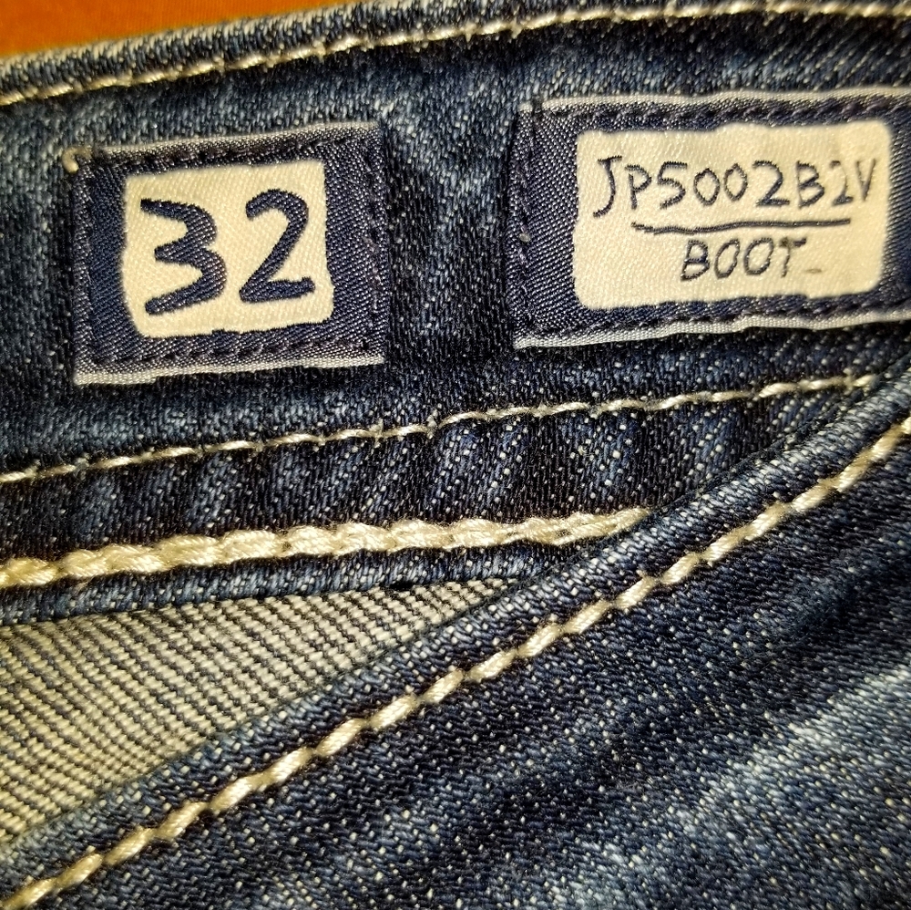 Pre owned Miss Me Jean's size 32